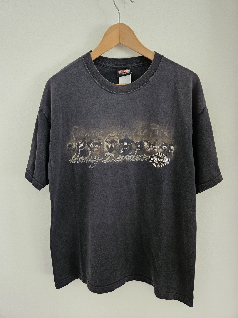 Vintage Harley Davidson Shirt Running With Pack Biker 2005